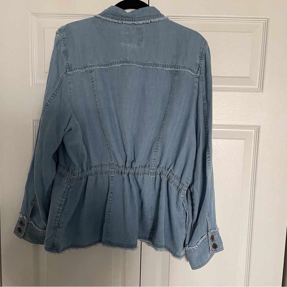 Tommy Bahama Light Blue Jean Jacket with Drawstring Waist - Picture 8 of 8